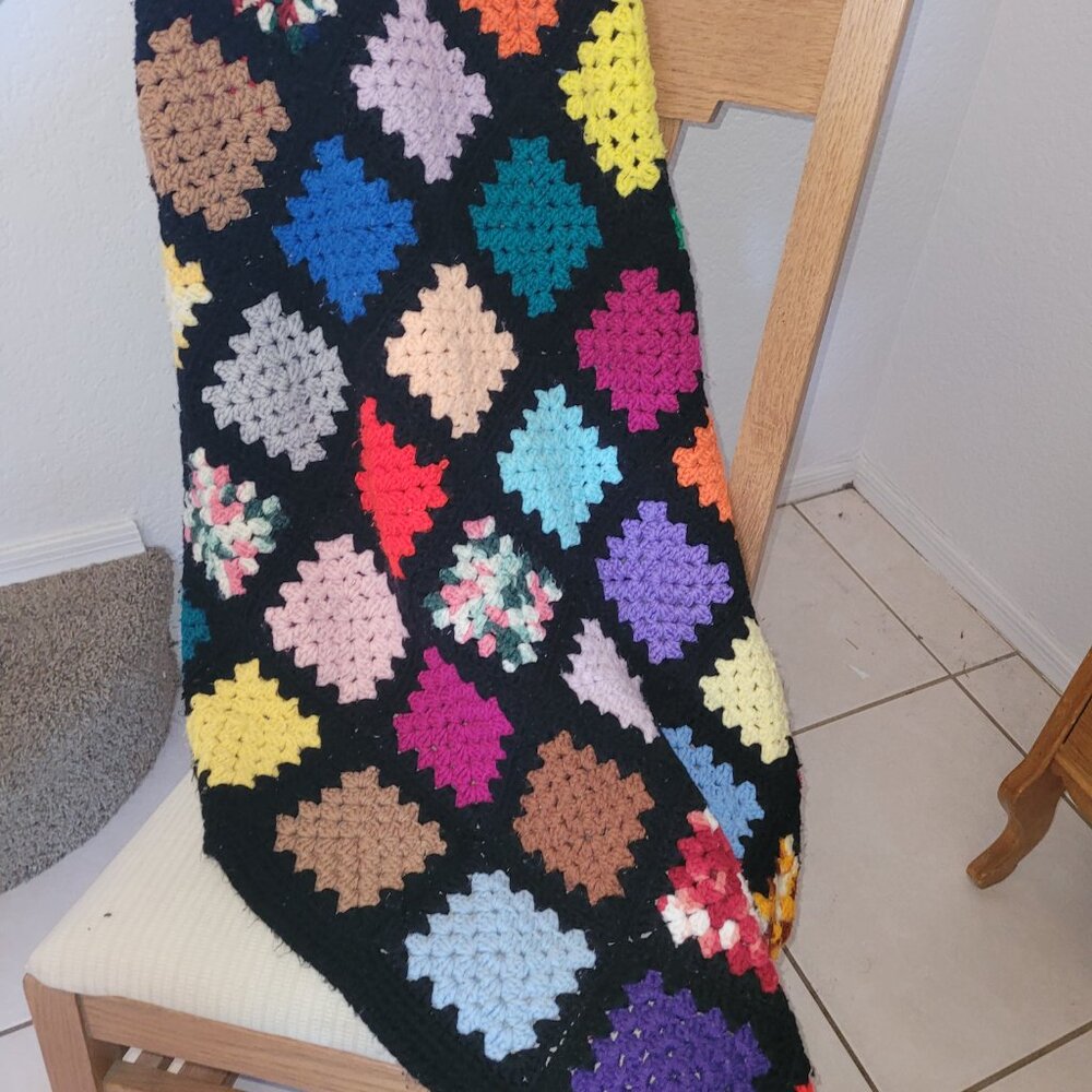 Vintage Crochet Handmade Afghan Granny Square Throw Blanket - Picture 3 of 11